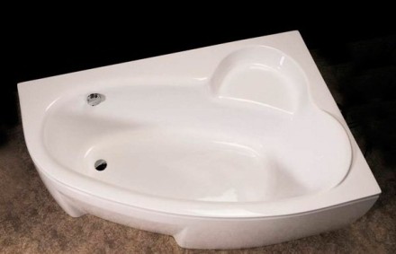 Акриловая ванна Ravak Asymmetric 150 R с ножками